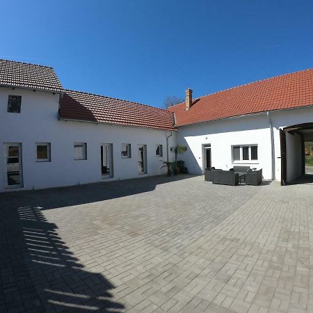 Moravske Toskansko Stavesice Exterior foto