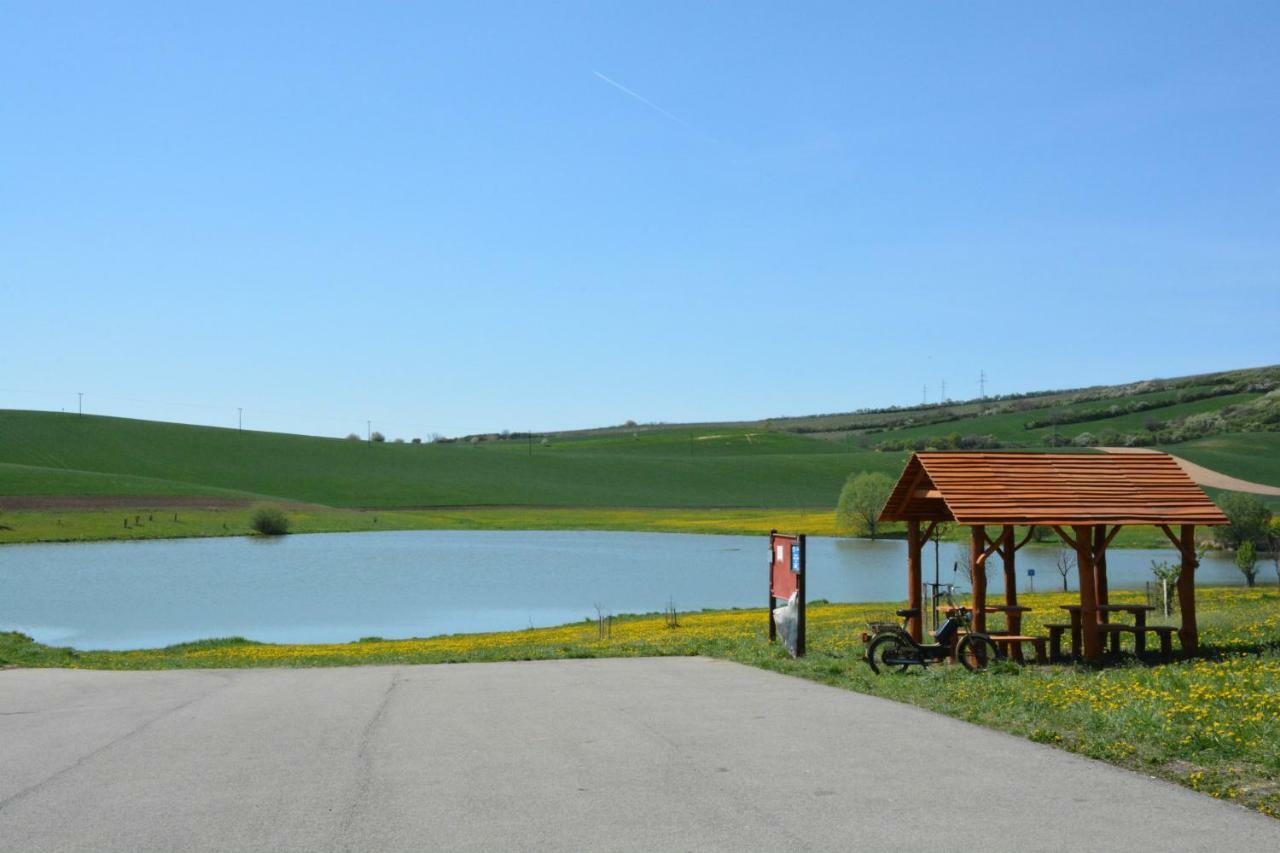Moravske Toskansko Stavesice Exterior foto